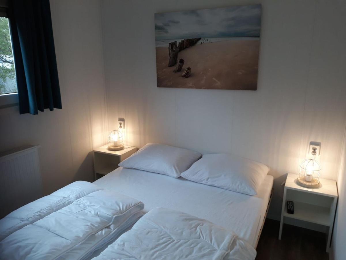 Camping de Duinhoeve Chalet Schelp NOT FOR COMPANIES Nieuw-Haamstede Buitenkant foto